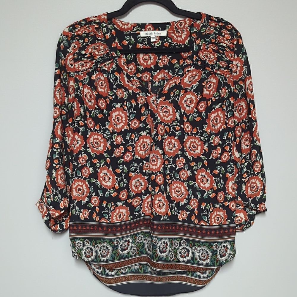 Black Rainn Black Floral Blouse